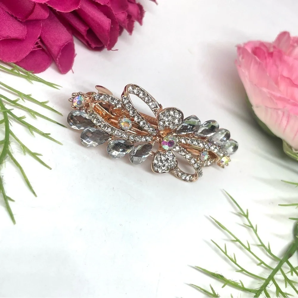 NEW⚜️Beautiful Crystal Embellished Spiral Hair Clip